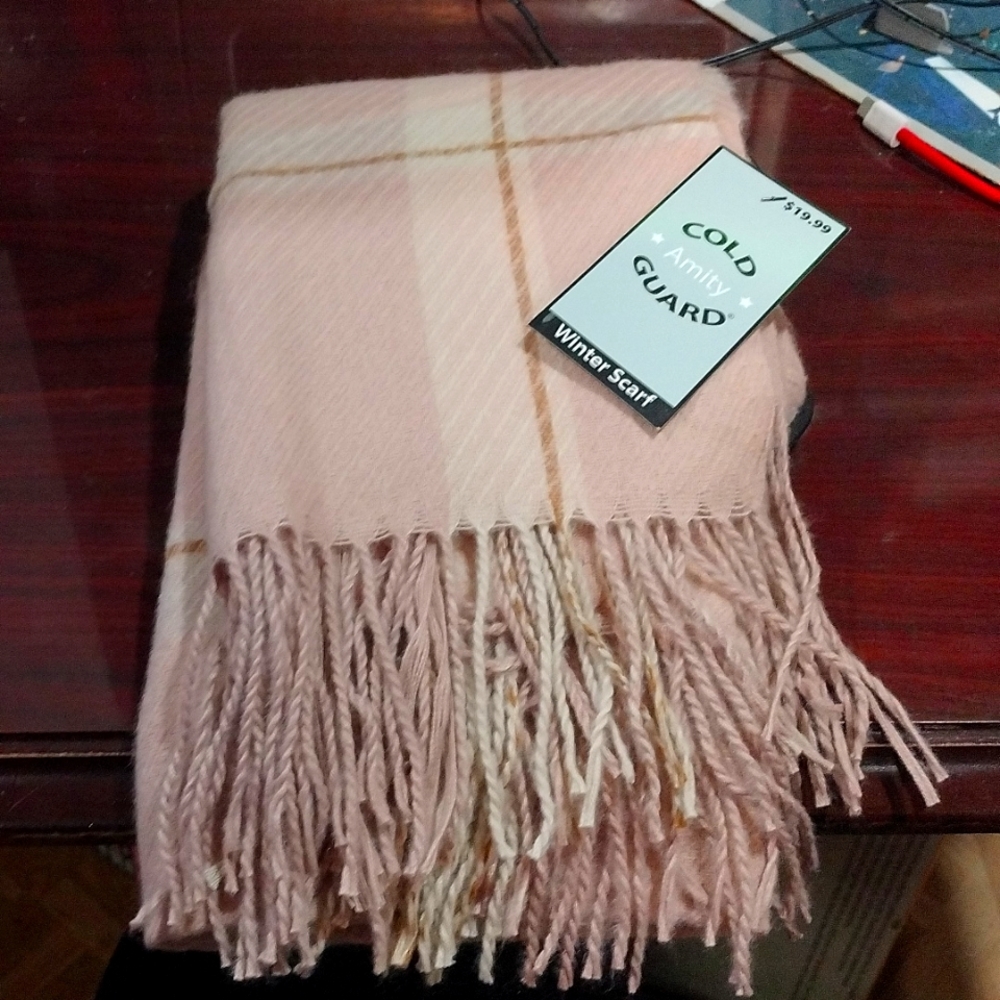 Amity Hosiery Co Scarf